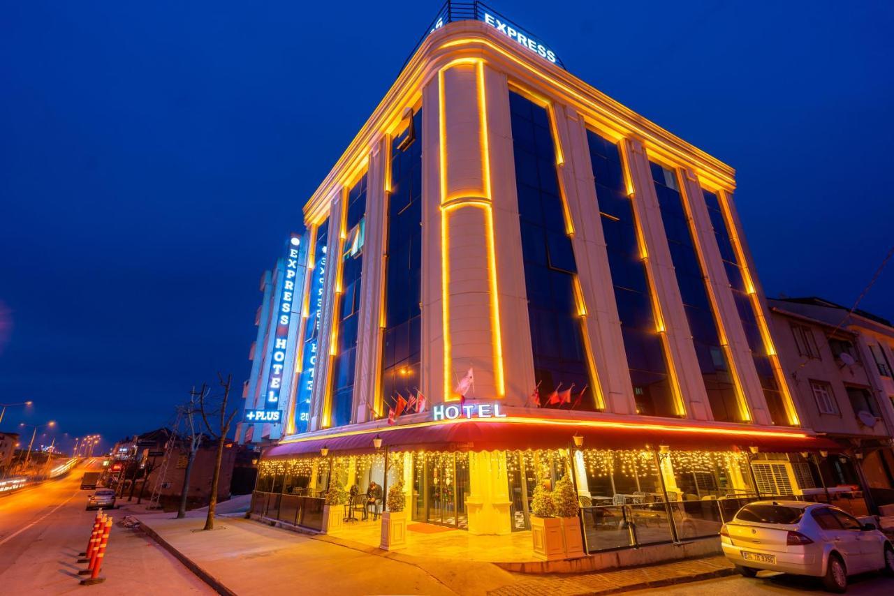 Plus Hotel Express Istanbul Exterior photo